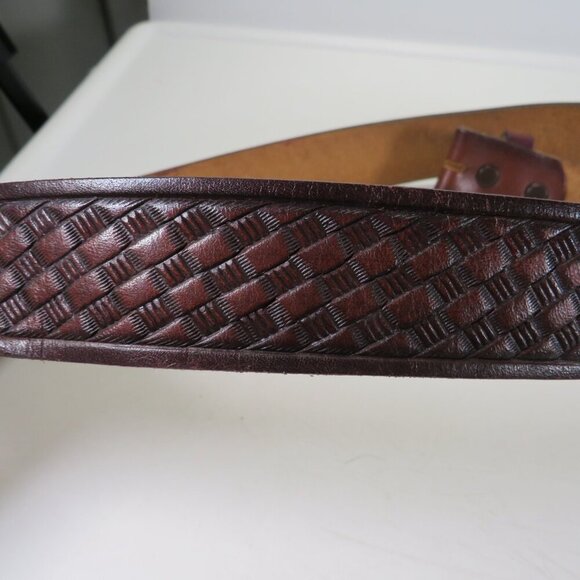Brown Leather Belt tooled basket weave detail embossed size 36 and 1 1/2" wide - Picture 3 of 8